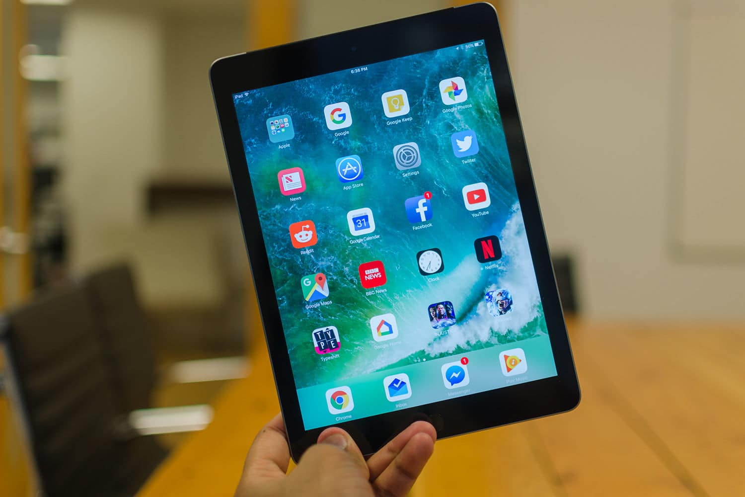 Apple iPad (2017) tab